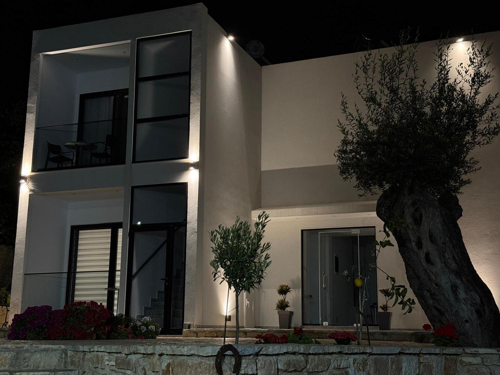 Villa Thomas Dhërmi Екстериор снимка