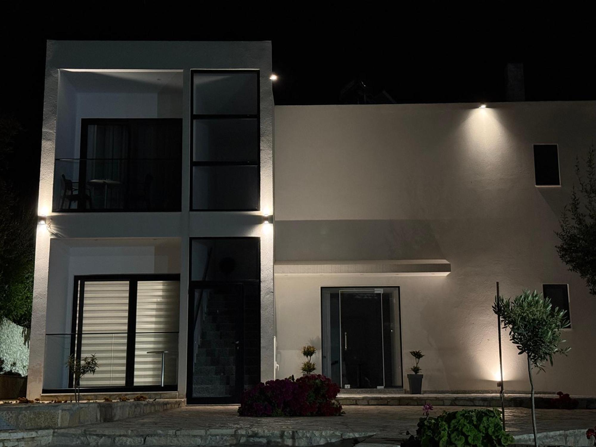 Villa Thomas Dhërmi Екстериор снимка