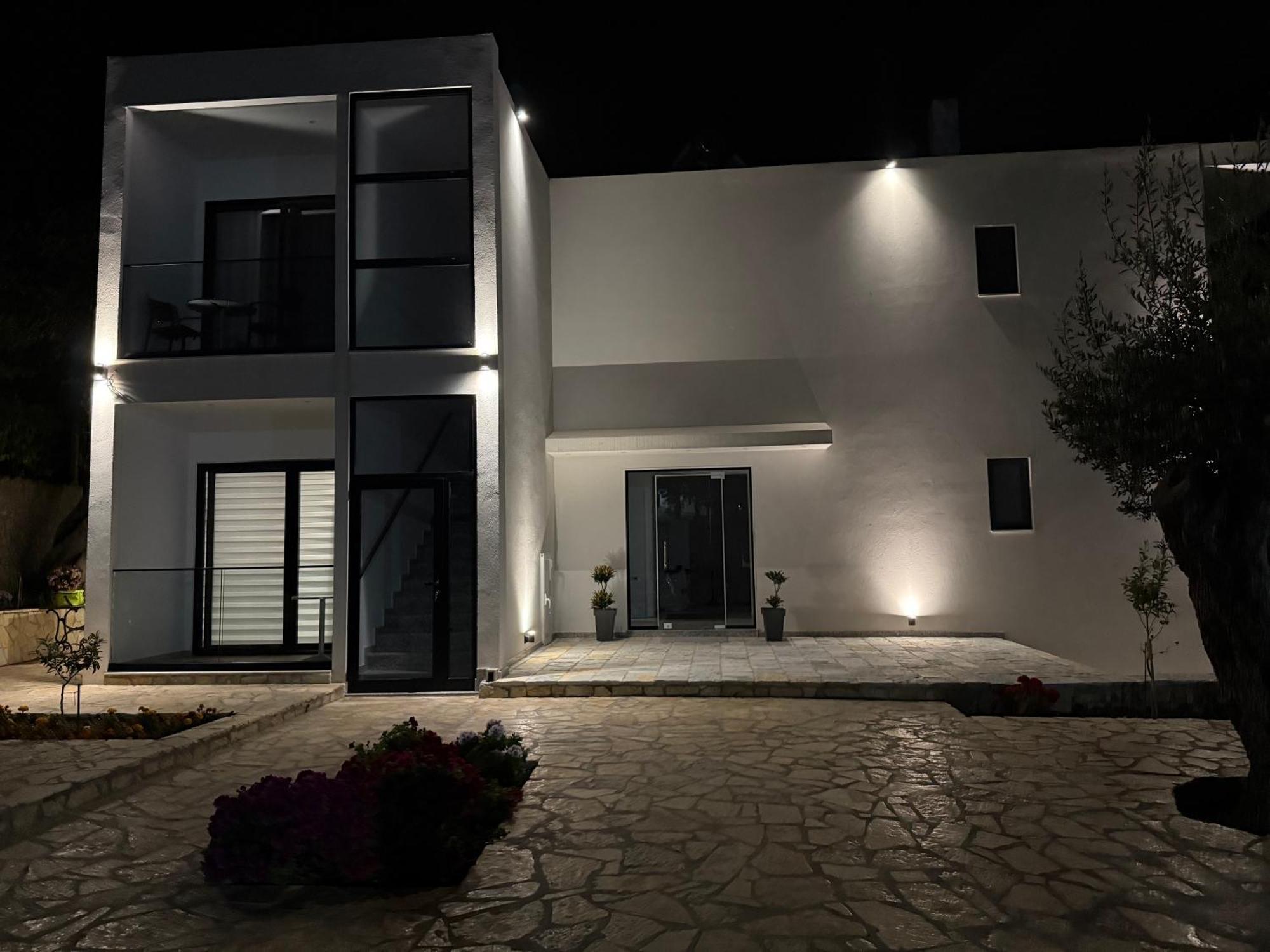 Villa Thomas Dhërmi Екстериор снимка